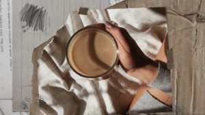 COFFEE & FASHION | מה הקפה שלך אומר על הסטייל שלך?